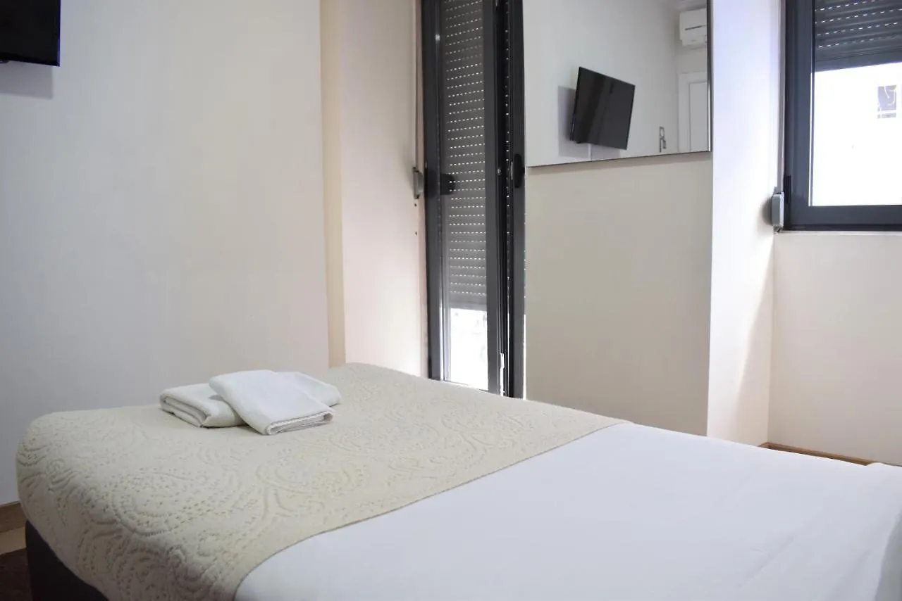 Universo Romantico Lisboa 3*,