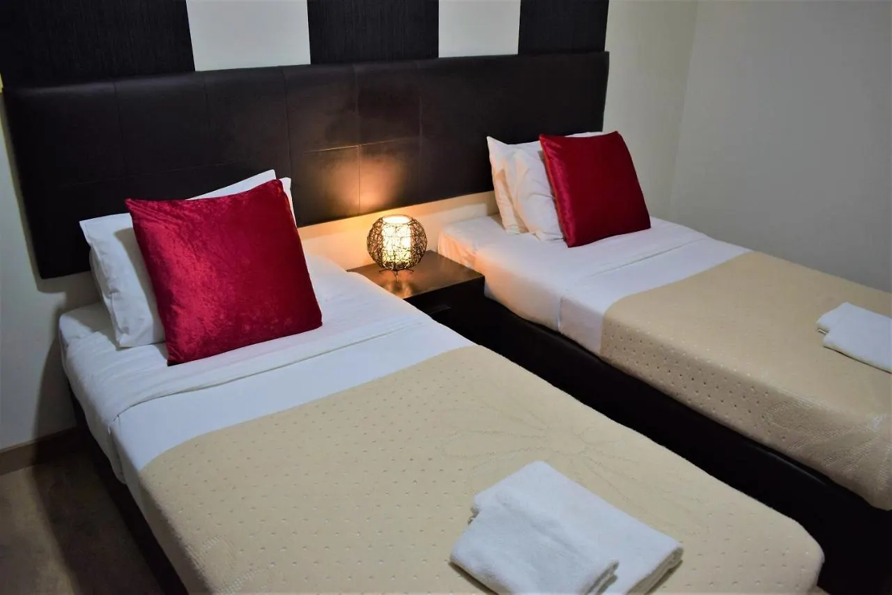 Universo Romantico Lisbon Guest house