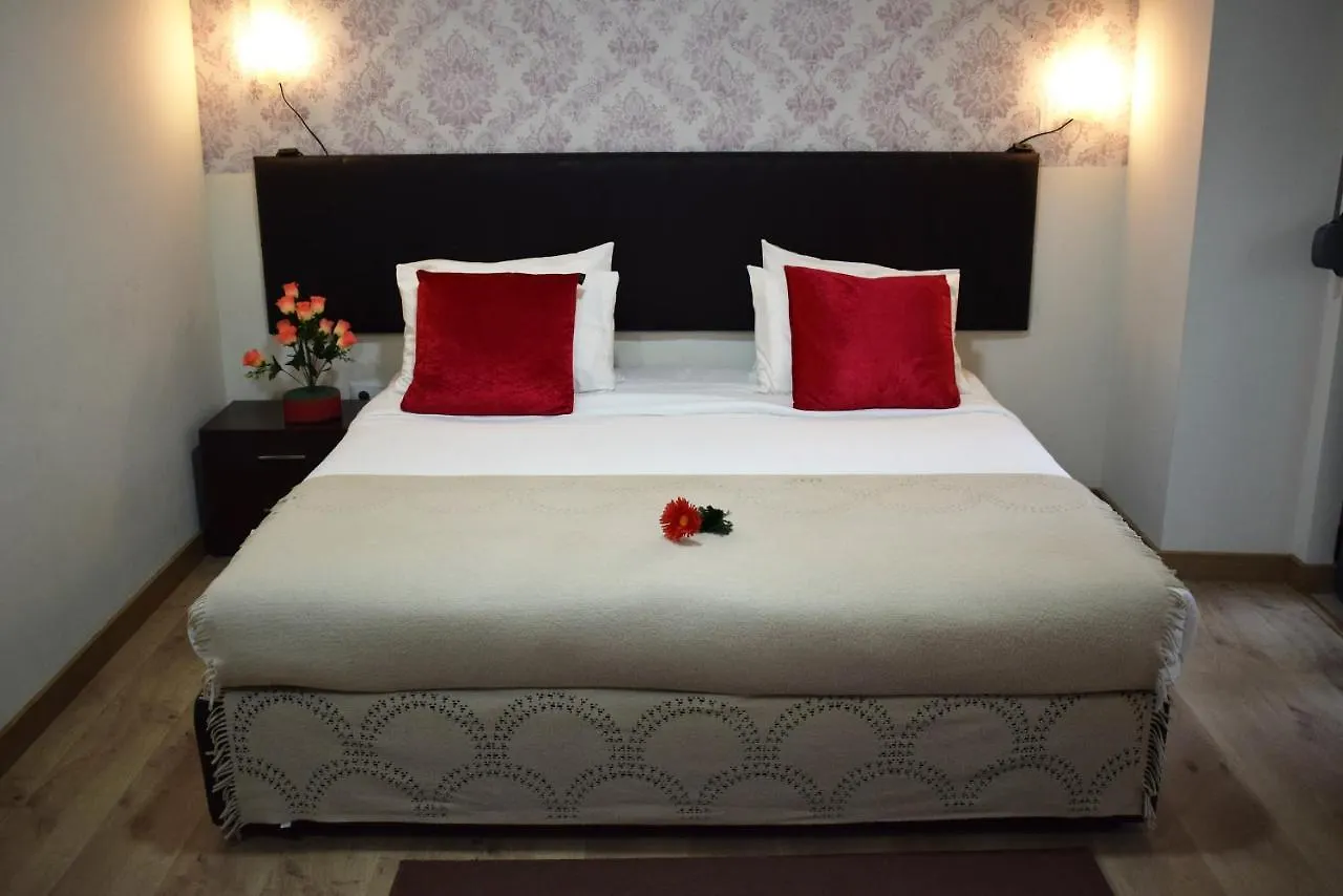 *** Guest house Universo Romantico Lisbon Portugal